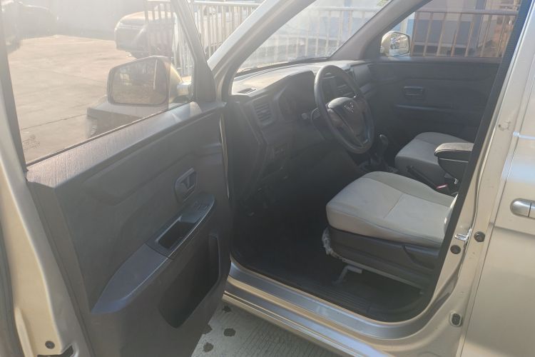 五菱汽车 五菱宏光V 2019款 1.5L标准型L2B局部细节19