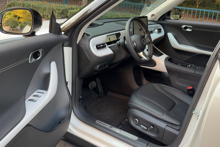 smart精灵#1 2022款 Pulse心动版中控内饰7002