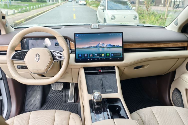 鸿蒙智行 问界M7 2024款 1.5T 后驱Plus版 6座中控内饰7003