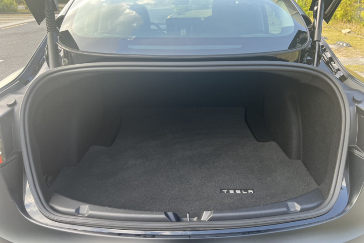 特斯拉 Model 3 2021款 标准续航后驱升级版局部细节23