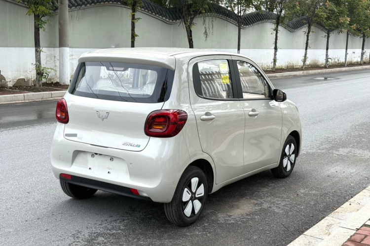 五菱汽车 宏光MINIEV 2025款 四门版 进阶款车身外观6003