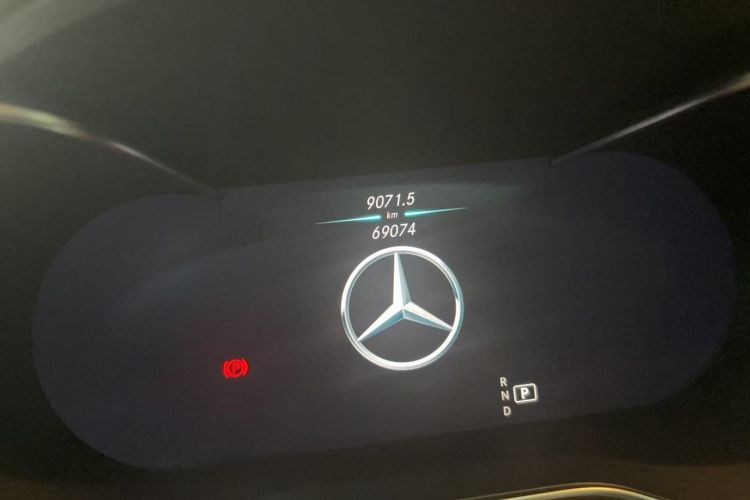 奔驰GLC 2020款 GLC 260 L 4MATIC 豪华型中控内饰15