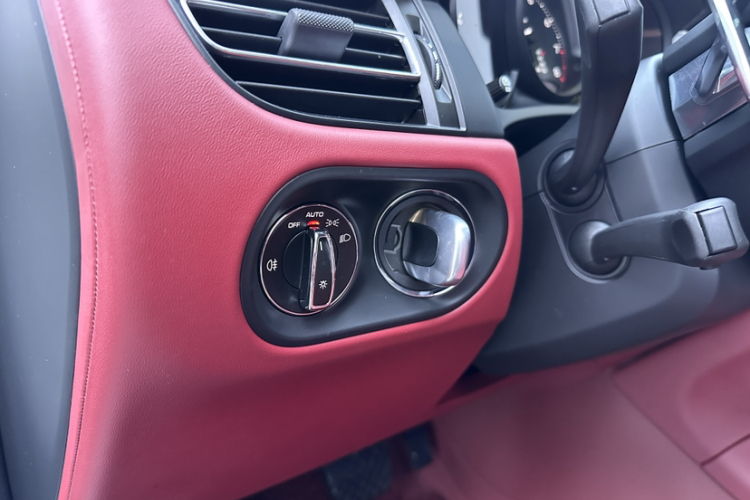 保时捷 2022款 Macan 2.0T局部细节9007