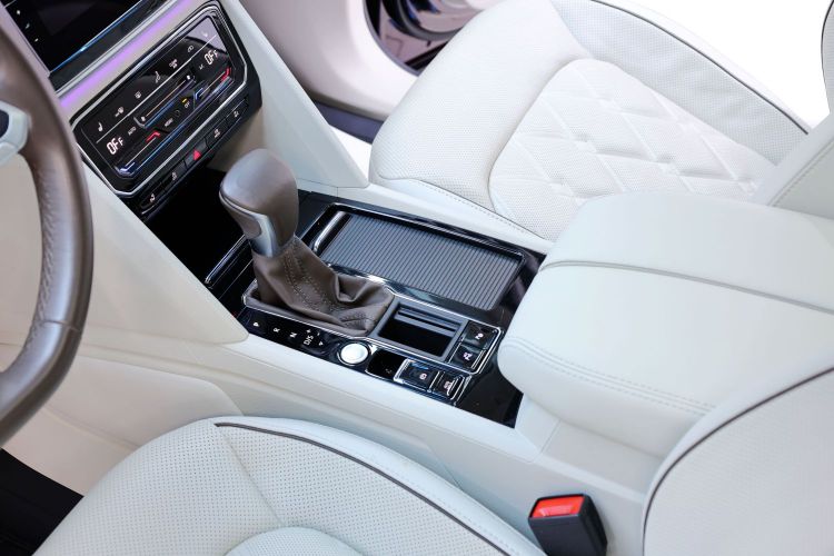 大众 威然 2020款 380TSI 旗舰版中控内饰7004