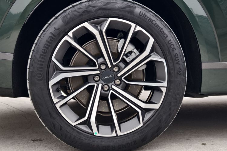 领克09 EM-P 2024款 2.0TD EM-P 四驱HALO 六座局部细节9004