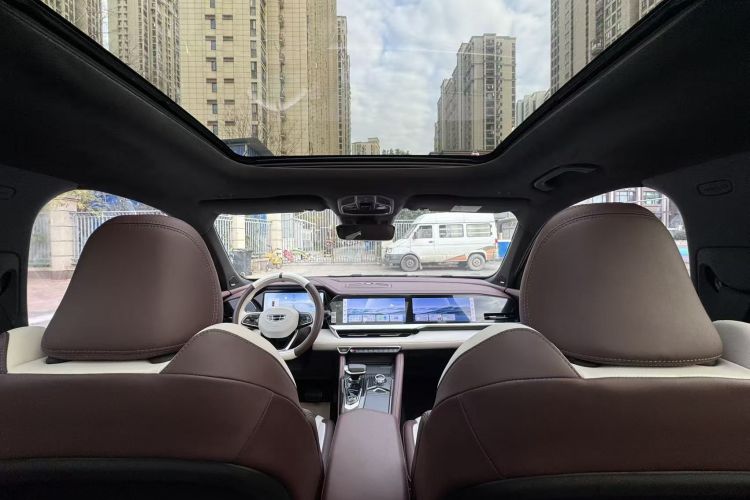 吉利汽车 星越L 2021款 2.0TD DCT EVO两驱智尊型中控内饰7005