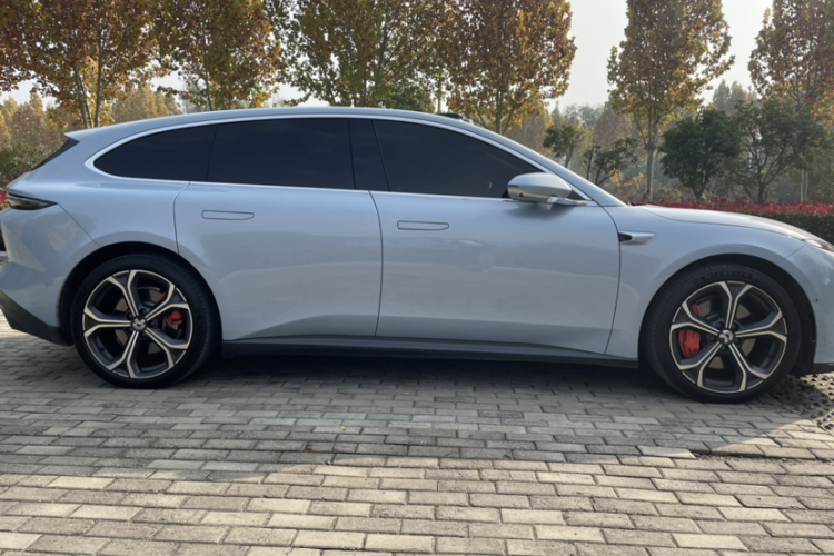 蔚来ET5T 2023款 75kWh Touring车身外观6002