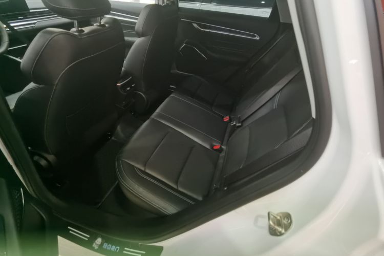 吉利汽车 帝豪 2023款 第4代冠军版 1.5L CVT豪华型中控内饰7005