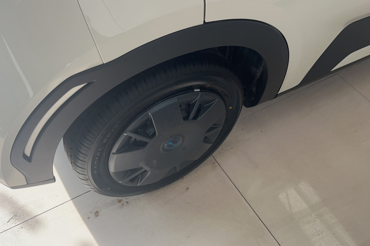 比亚迪 海鸥 2025款 智驾版 305km 活力版中控内饰7003