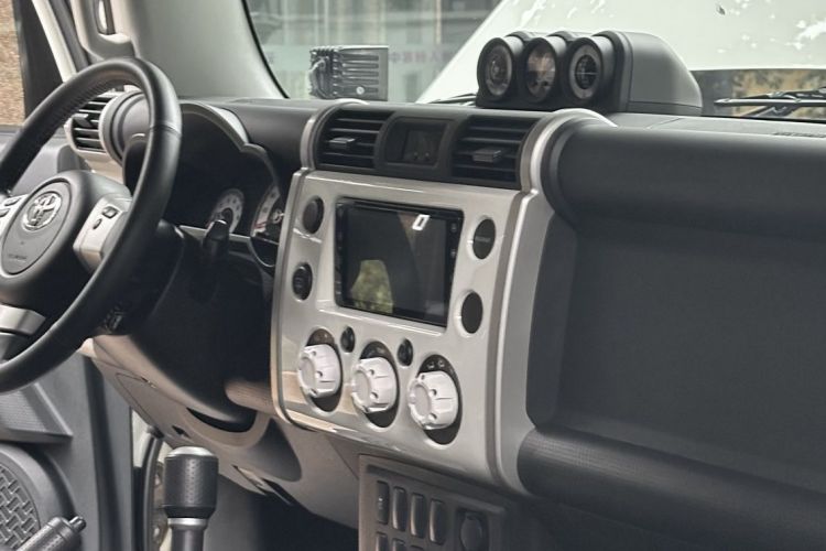 丰田 FJ酷路泽（平行进口）中控内饰7002