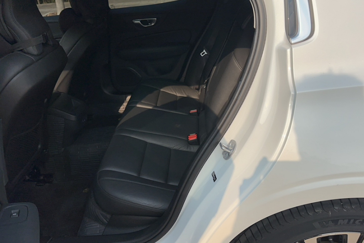 沃尔沃S60 2023款 B4 智远豪华版中控内饰7002