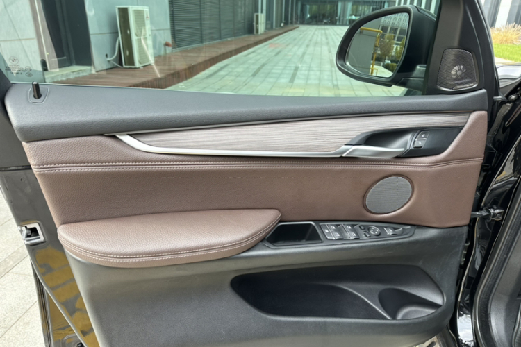 宝马X5(进口) 2014款 xDrive35i 领先型中控内饰7005