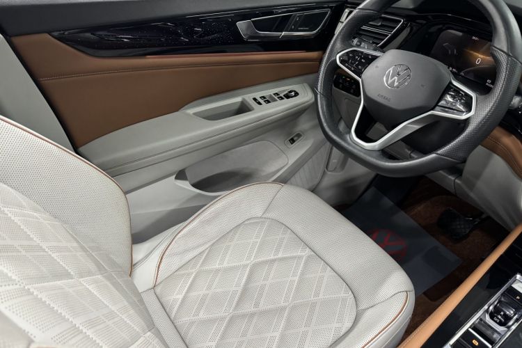 大众 途昂 2022款 530 V6 四驱尊崇旗舰版局部细节19