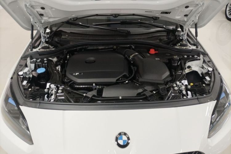 宝马2系 2025款 225L M运动曜夜套装中控内饰7011