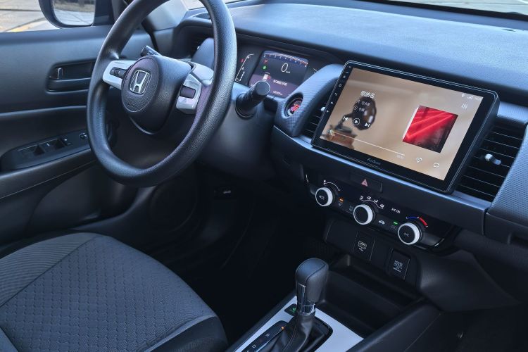 本田 飞度 2023款 1.5L CVT潮享版中控内饰7011