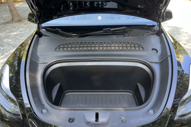 特斯拉 Model Y 2023款 后轮驱动版局部细节24