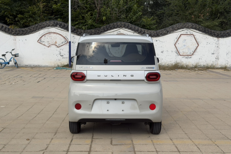 五菱汽车 宏光MINIEV 2024款 第三代 215km 进阶版车身外观6001