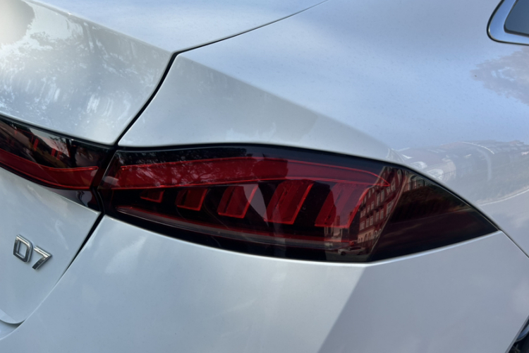 荣威D7 2025款 DMH 125km 世界冠军版车身外观6009