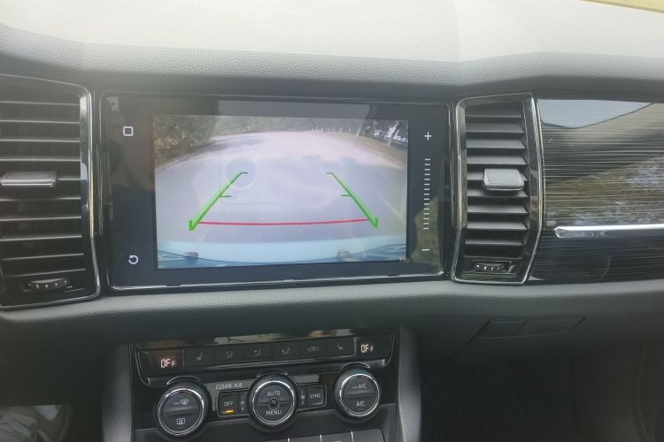 斯柯达 柯迪亚克 2018款 改款 TSI330 5座两驱豪华优享版中控内饰7012