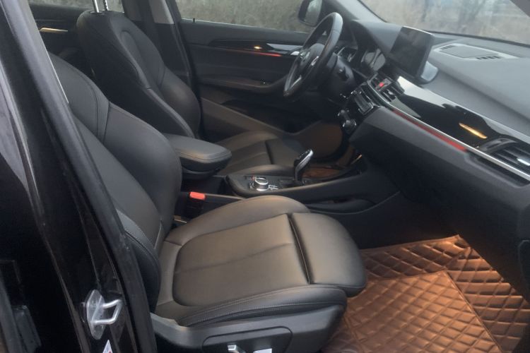 宝马X1 2021款 sDrive25Li 领先型中控内饰7002