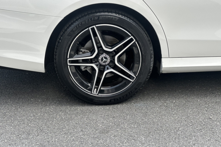 奔驰E级(进口) 2021款 E 260 时尚型运动版车身外观6001