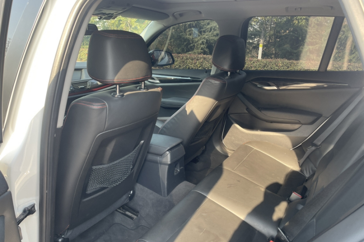 宝马X1 2015款 sDrive18i 时尚晋级版中控内饰7007