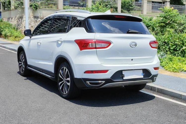 广汽传祺 传祺GS4 2017款 235T 自动两驱豪华智联版车身外观6003