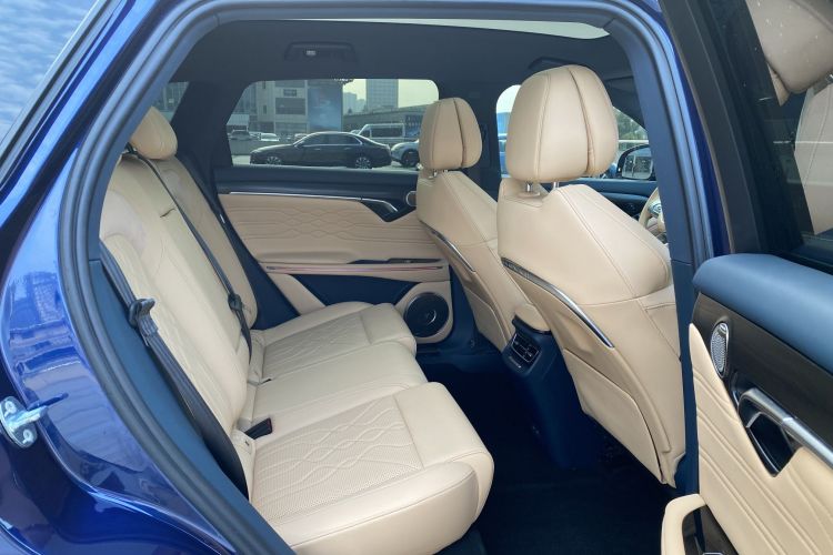 岚图汽车 岚图FREE 2023款 四驱超长续航增程版中控内饰7002