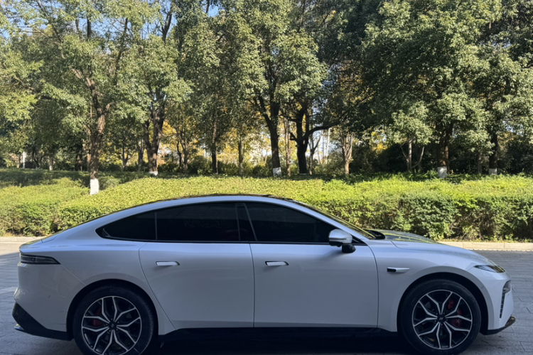 东风奕派 eπ007 2025款 纯电 565四驱Max领航版车身外观6003