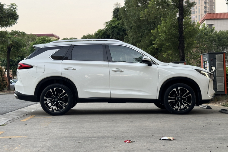 广汽传祺 传祺GS4 PLUS 2021款 270T 自动星辰版车身外观6004