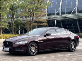 捷豹XFL 2017款 XFL 2.0T 200PS 豪华版