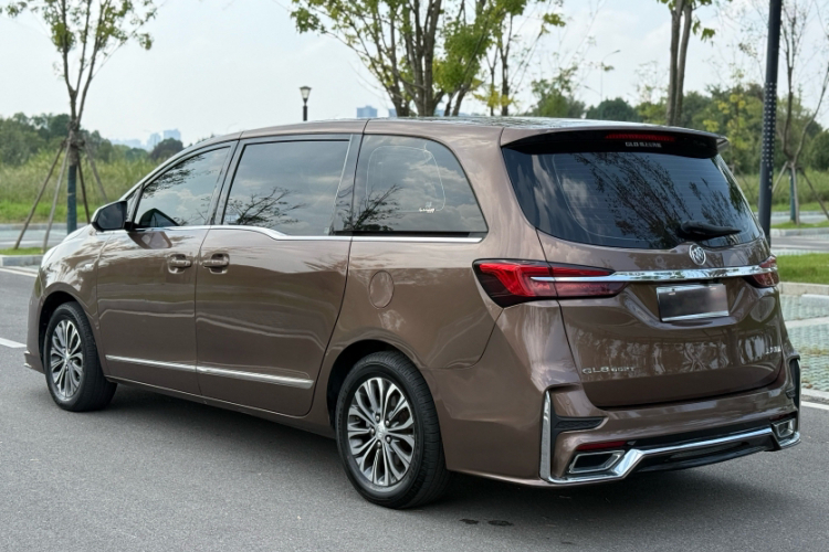 别克GL8 2021款 陆上公务舱 652T 舒适型车身外观6004