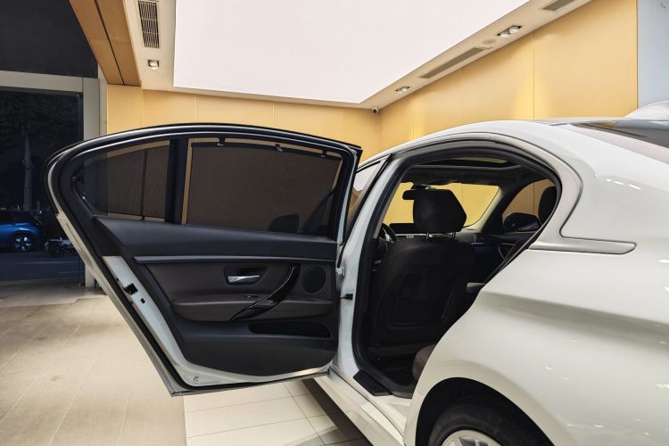 宝马3系 2018款 320Li 时尚型车身外观6014