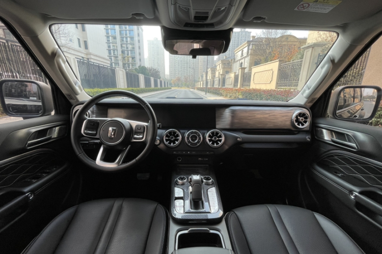 坦克300 2023款 越野版 2.0T 征服者中控内饰7004