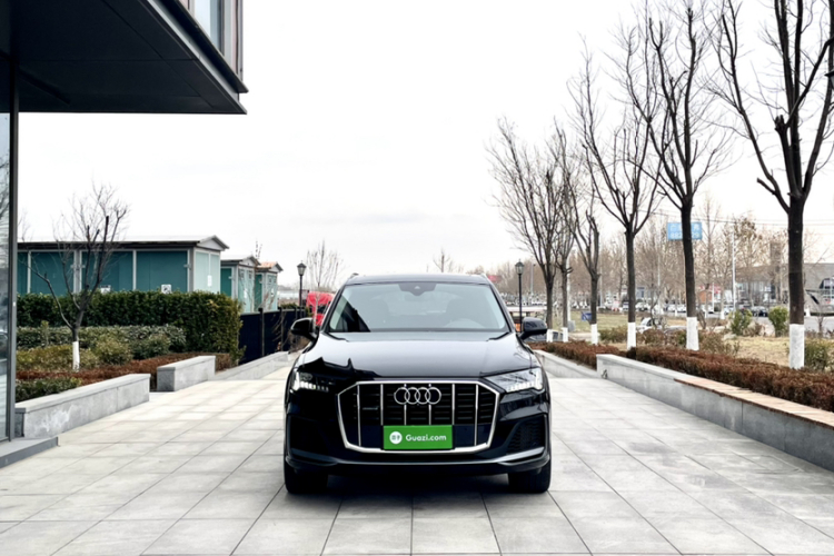 奥迪Q7 2020款 55 TFSI quattro S line运动型车身外观6001