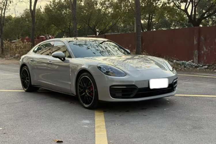 保时捷 2022款 Panamera 4 行政加长版 2.9T车身外观6002
