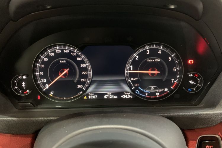 宝马4系  425i Gran Coupe M运动曜夜版中控内饰15