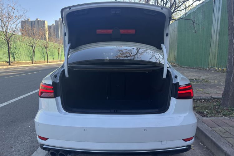 奥迪A3 2020款 Limousine 35 TFSI 进取型 国VI中控内饰7008