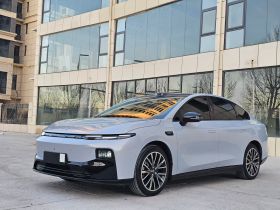 零跑汽车 零跑B01 2025款 650激光雷达版