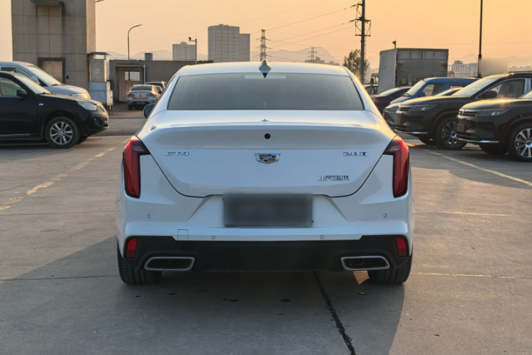 凯迪拉克CT4 2022款 28T 豪华型车身外观6004