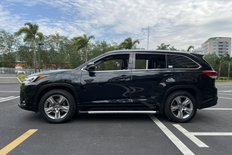 丰田 汉兰达 2020款 2.0T 四驱百万纪念版 7座车身外观6002