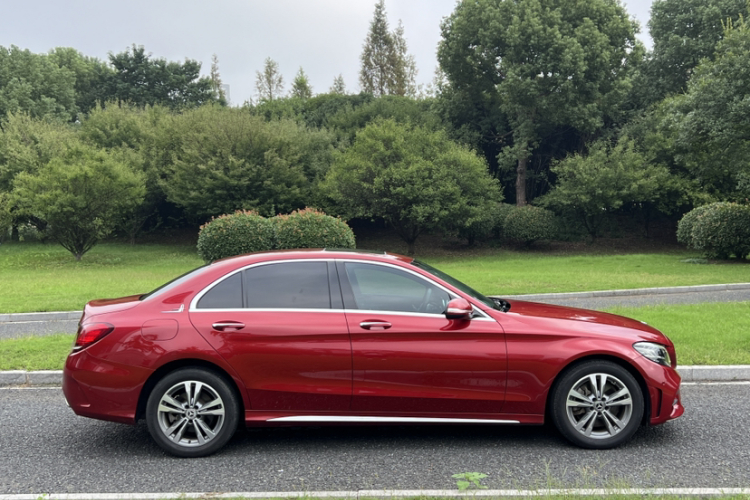 奔驰C级 2019款 C 180 L 时尚型运动版车身外观6001