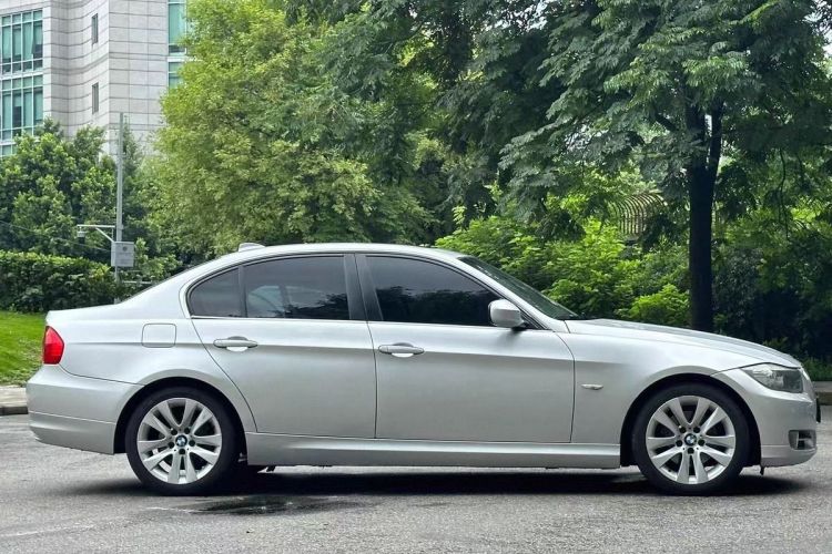 宝马3系 2012款 320i 时尚型车身外观6004