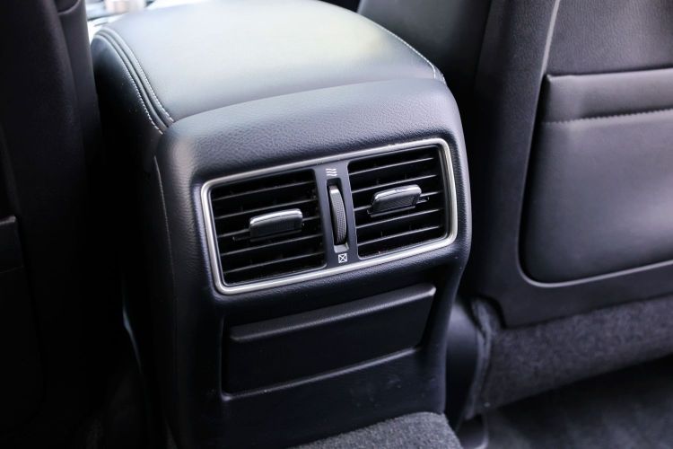 英菲尼迪Q50 2014款 3.7L 豪华运动版局部细节9002