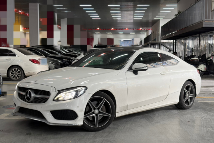 奔驰C级(进口) 2016款 C 200 轿跑版车身外观1