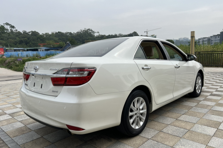 丰田 凯美瑞 2015款 2.0G 领先版车身外观6002