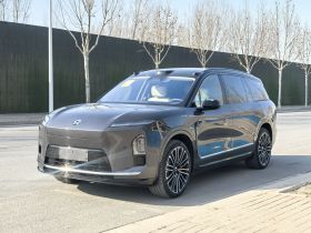 蔚来ES8 2026款 六座行政签名版