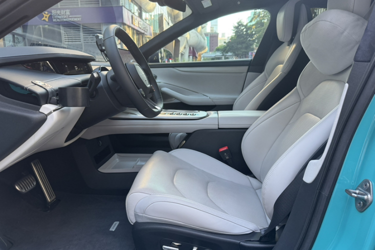 小米汽车 小米SU7 2024款 四驱Max创始版中控内饰7001