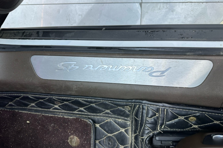 保时捷 2017款 Panamera 4S 2.9T中控内饰7006