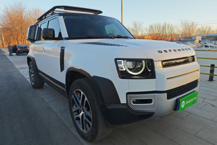 路虎卫士 2023款 改款 110 3.0T P400 暗黑特别版车身外观6002